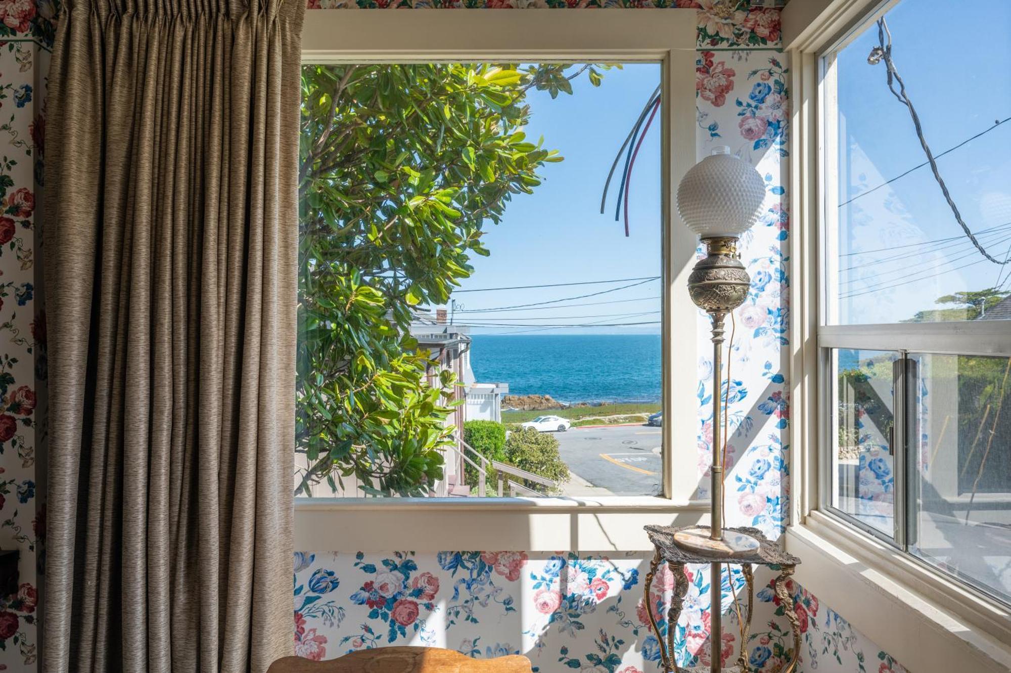 Hotel Martine 3*